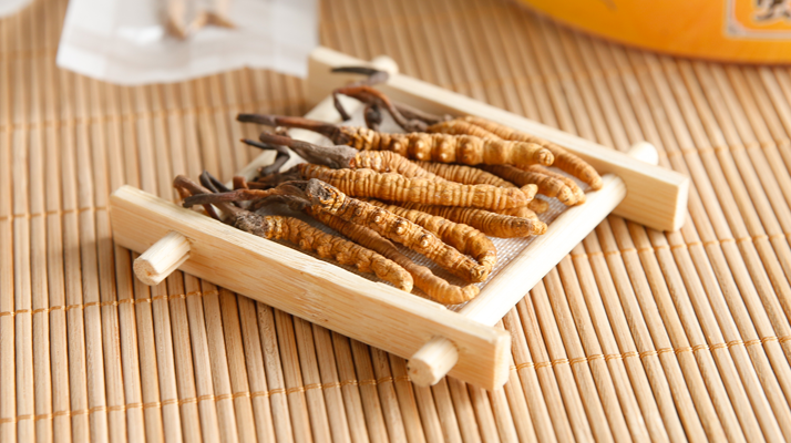 小孩多大可以喝冬蟲夏草？ 