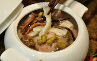 冬蟲(chóng)夏草怎么熬粥好喝？3 種經(jīng)典做法 + 口感秘訣